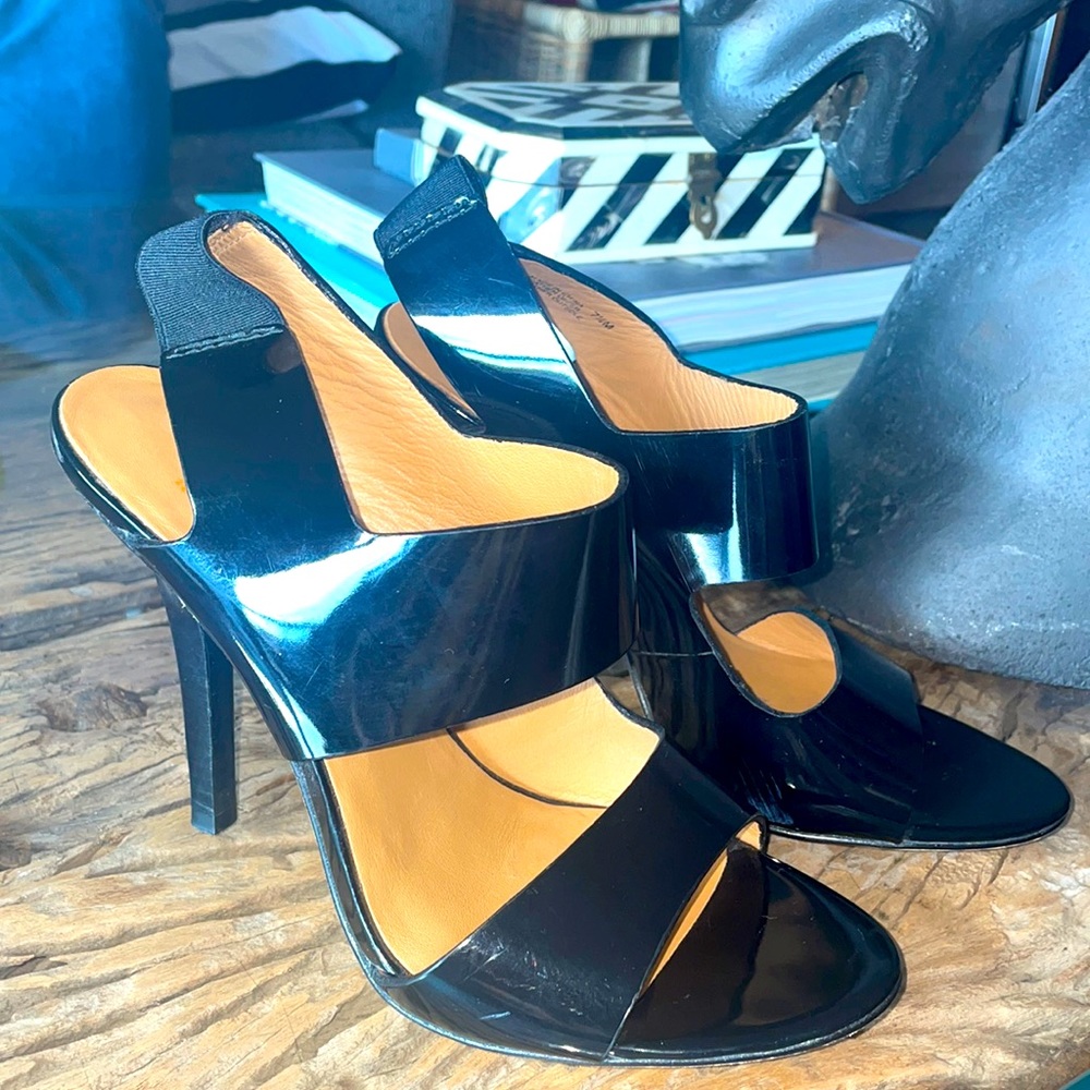 Michael Kors leather heels! Size 7 1/2!